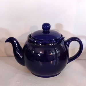 Vintage COBALT BLUE GLOBE TEAPOT